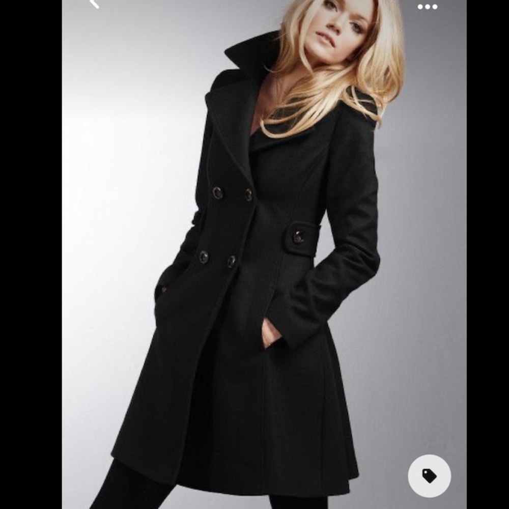 Black Victoria’s Secret coat